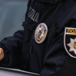 На Київщині чоловіка підозрюють у розкраданні більше ₴3,5 мільйона допомоги сім’ї загиблого бійця